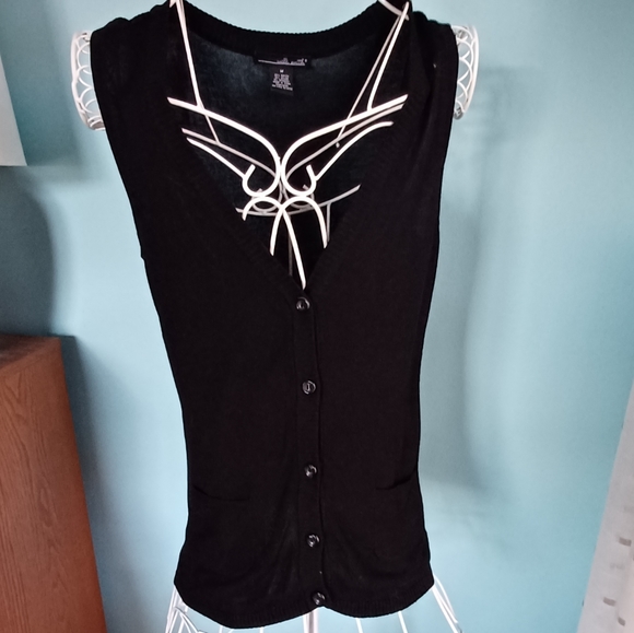 EUC Willi Smith Black Knit Button Vest With Pockets - Women's Size Medium - Picture 1 of 4